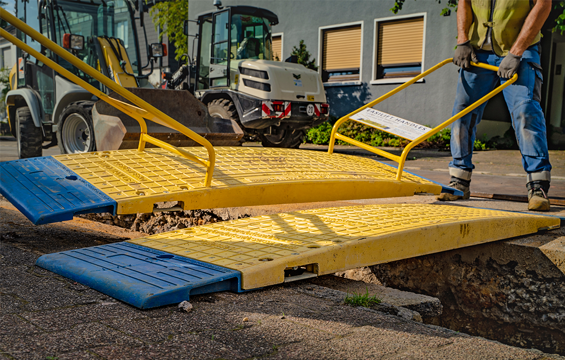 LOW PRO 23ï€¢05_IMAGE.png